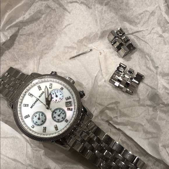 Michael kors MK5020 Mother of Pearl AUTHENTIC - Picture 3 of 8